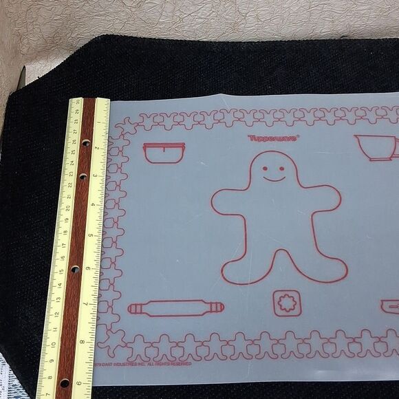 10 pc. -32 C. bowl, pastry sheet, & vtg 8 pc. Utensil Set in Yellow and Orange - Picture 7 of 11